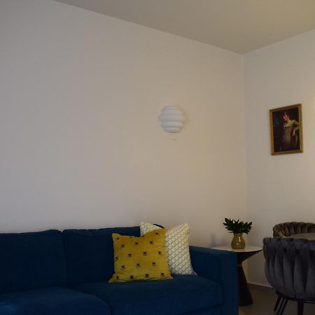 T&L Apartments Agiaos Tychonas ليماسول المظهر الخارجي الصورة