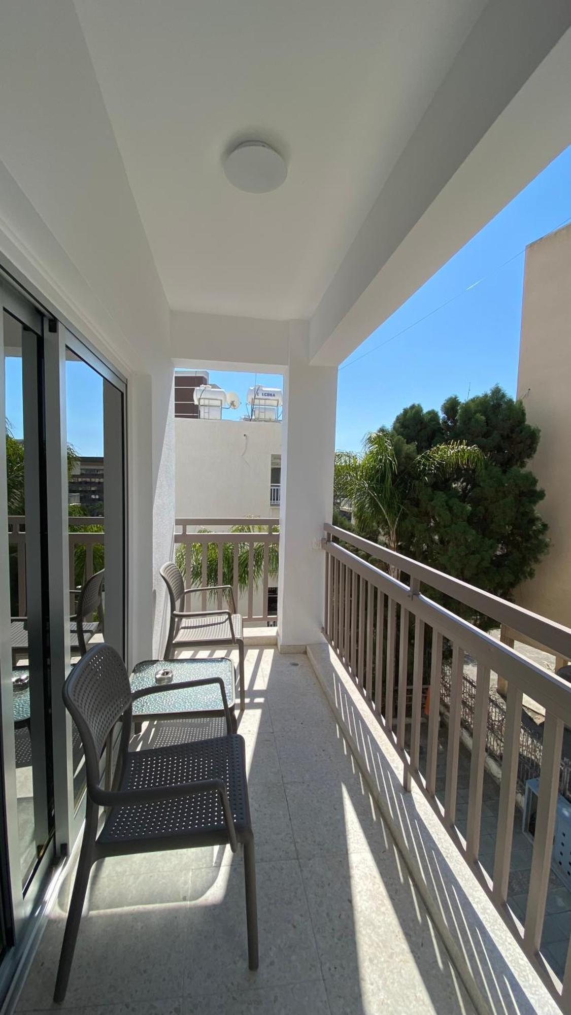 T&L Apartments Agiaos Tychonas ليماسول المظهر الخارجي الصورة